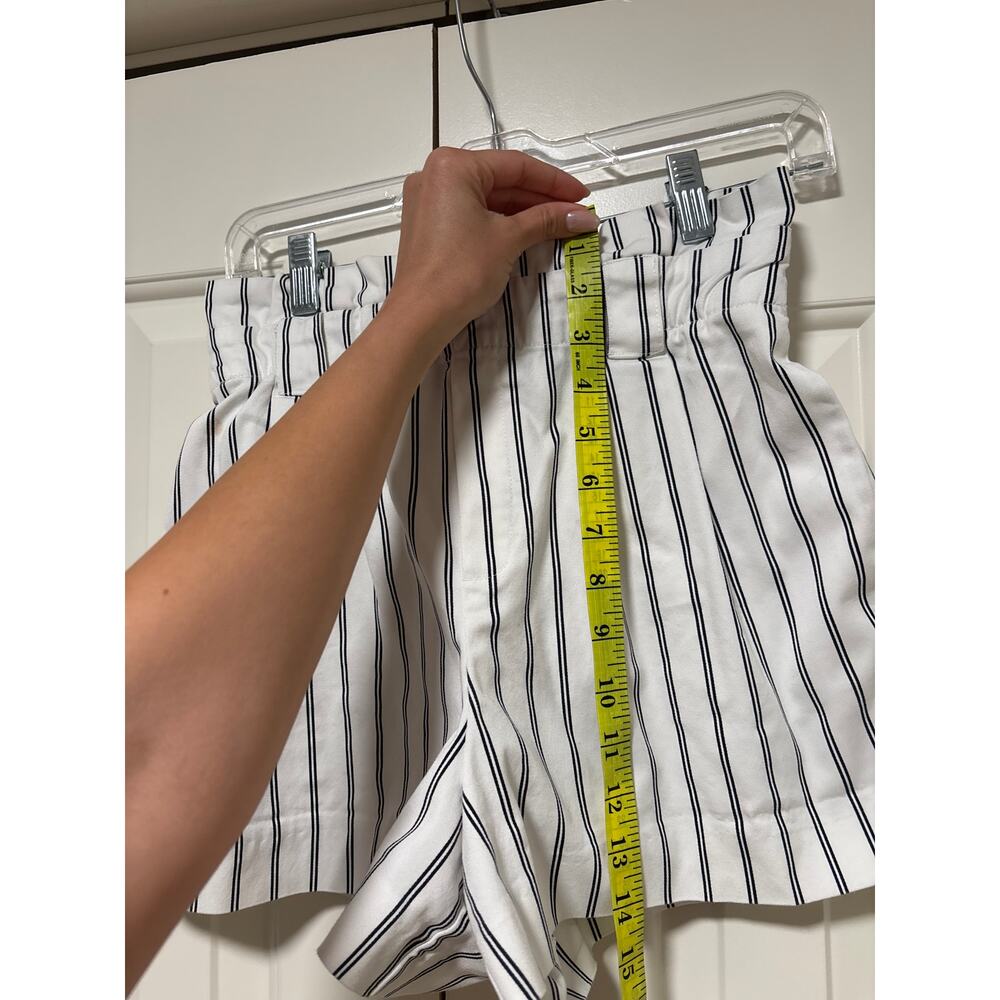 Zara White Navy Pinstripe High Waist Shorts S - Picture 5 of 9